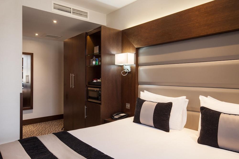 Park Grand Paddington Court Отель
